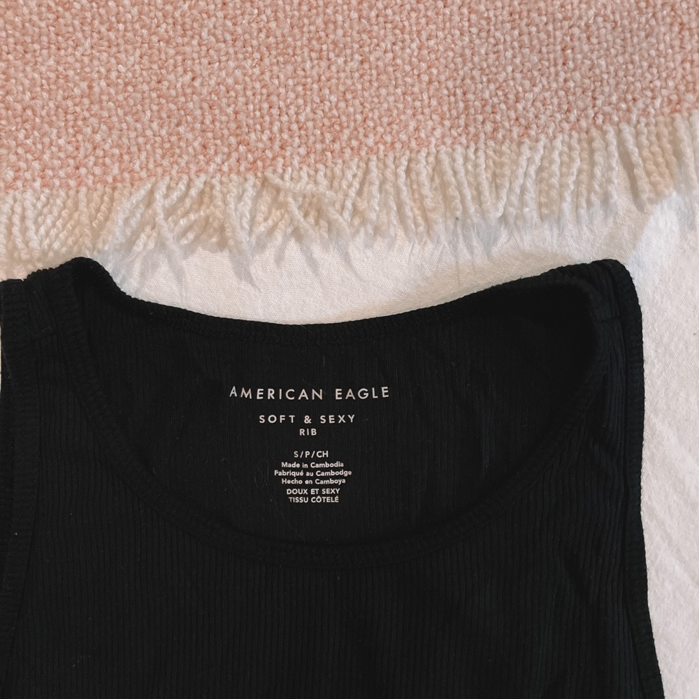 American Eagle soft and sexy crop tank top